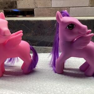 Vtg My Little Pony  Set of 2  Pegasus Greenbrier International  Pink & Purple